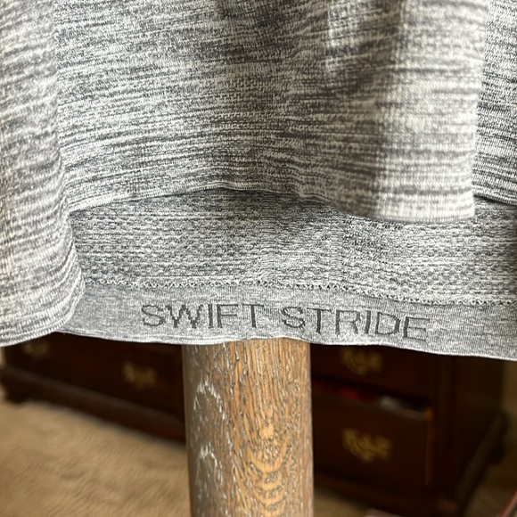 Lululemon long sleeve swift stride top. - Picture 5 of 5